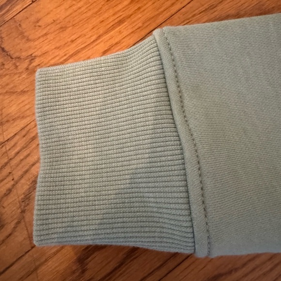 Womens carhartt hoodie - Picture 5 of 8